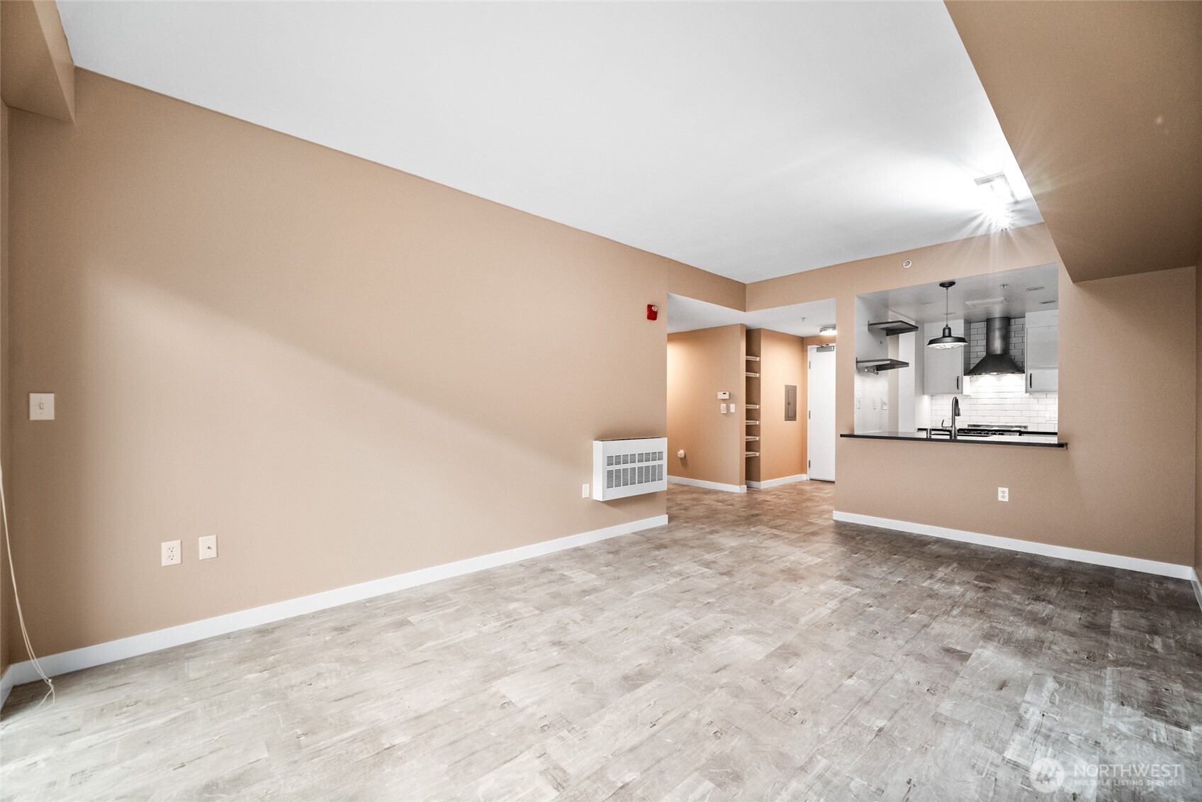 701 Columbia Street 415