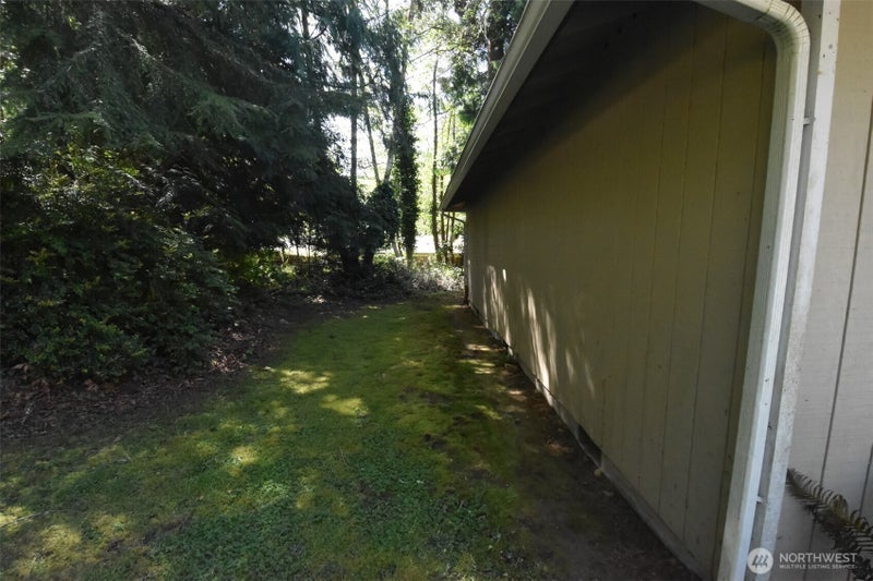 4416 Ridgewood Court NW A & B