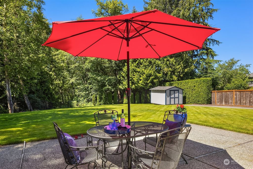 Photo of 5620 Sound Avenue, Everett, WA 98203 (MLS # 2248669)