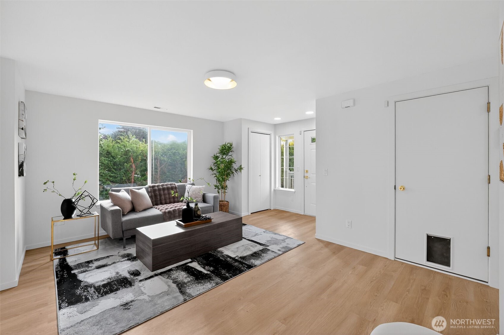 4909 S Mullen Street