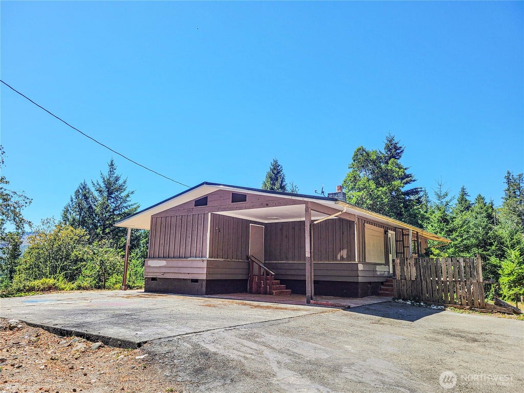 Photo of 201 Mount Jupiter Road, Brinnon, WA 98445 (MLS # 2587864)