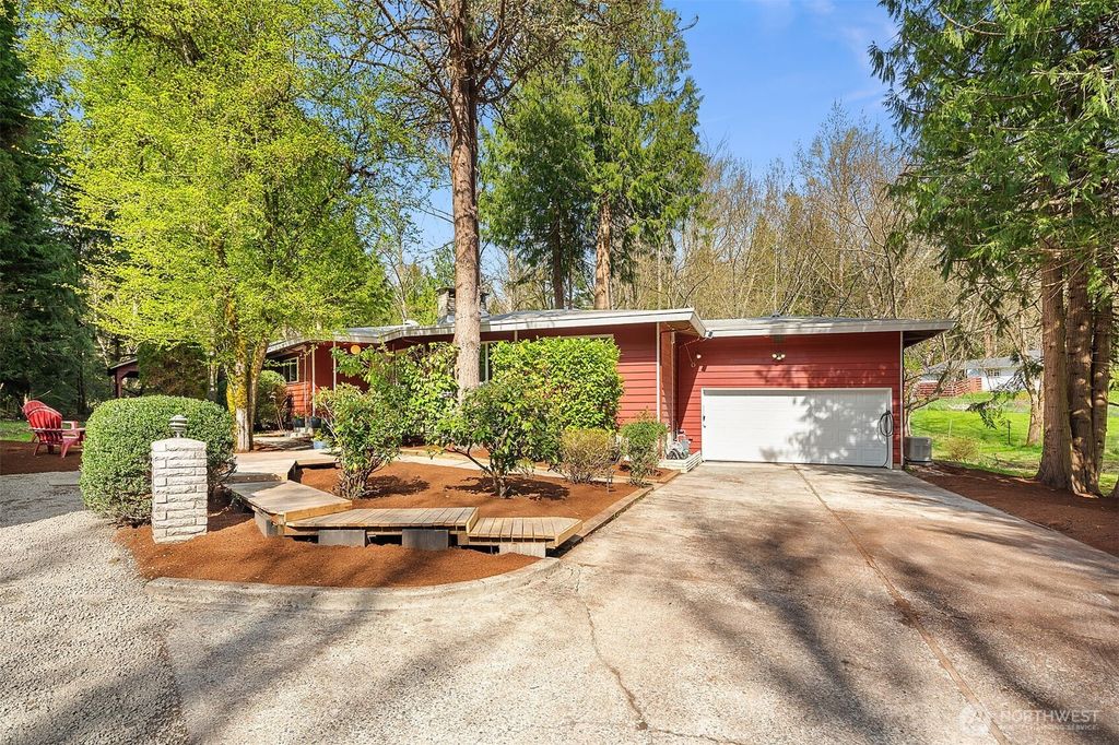 Photo of 20310 SE 24th Street, Sammamish, WA 98075 (MLS # 2411623)