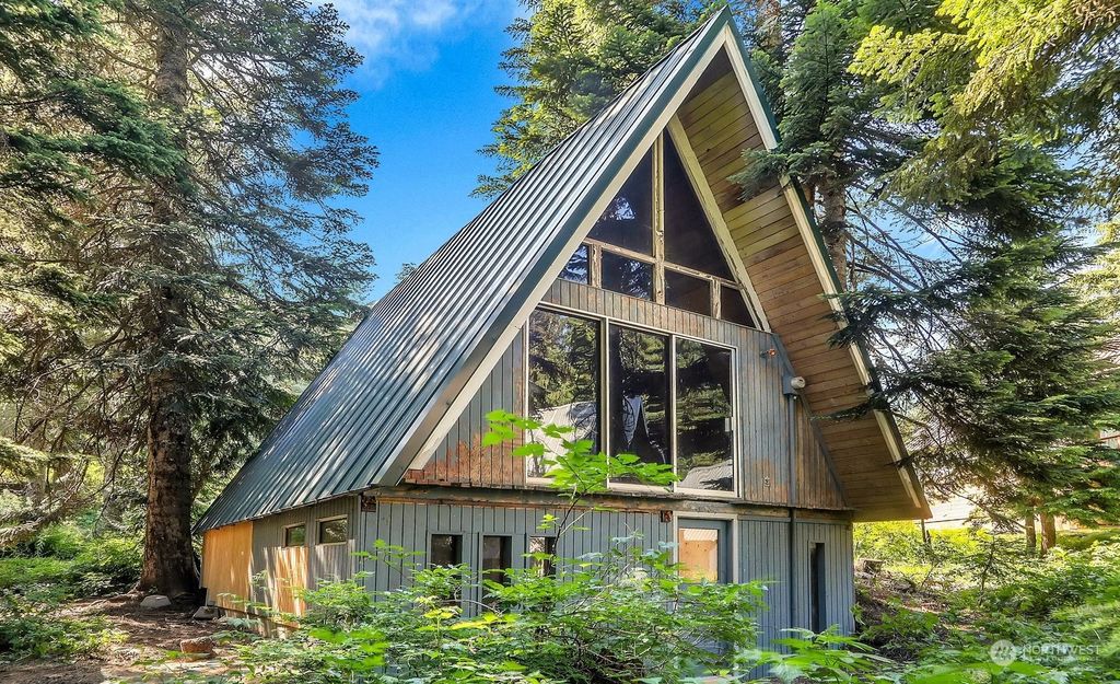 Photo of 24 Kearny Drive, Snoqualmie Pass, WA 98068 (MLS # 2264778)