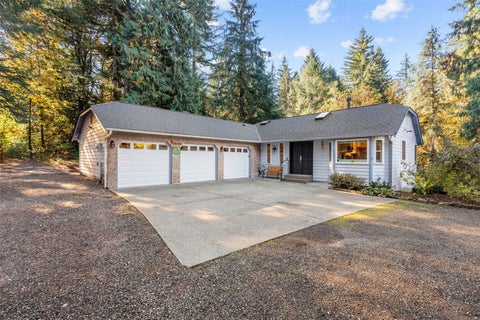 Photo of 16819 319th Court NE, Duvall, WA 98019 (MLS # 2597576)