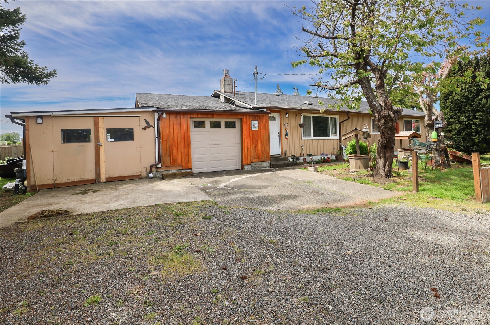 317 N Maple Street