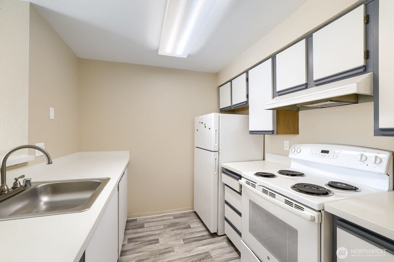215 100th Street SW B-204