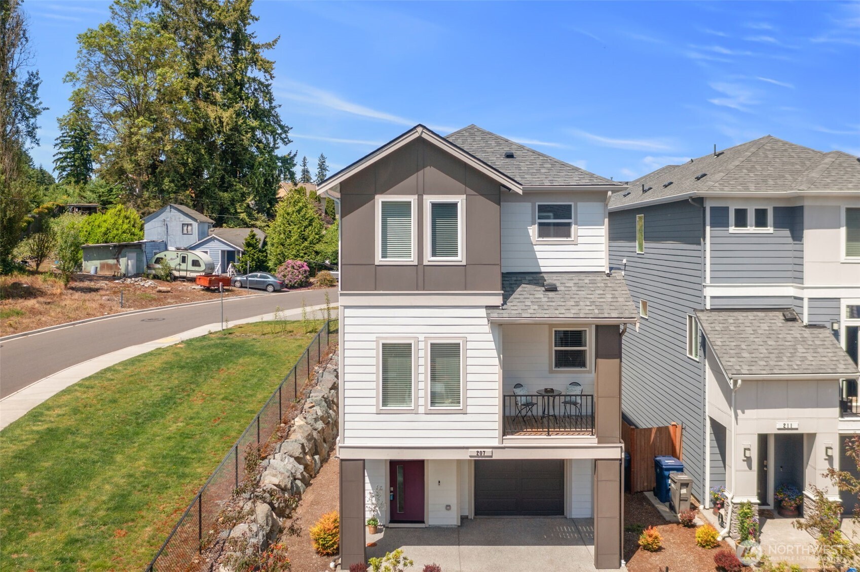 207 207th Street SE EH49