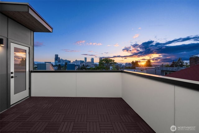 821 17th Avenue, Seattle