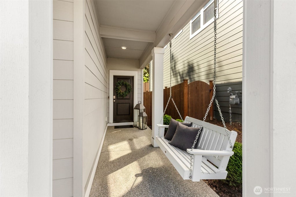 Photo of 225 17th Drive, Snohomish, WA 98290 (MLS # 2587865)
