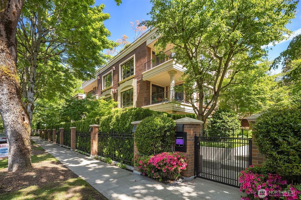 Photo of 1188 Harvard Avenue E #3, Seattle, WA 98102 (MLS # 2530584)
