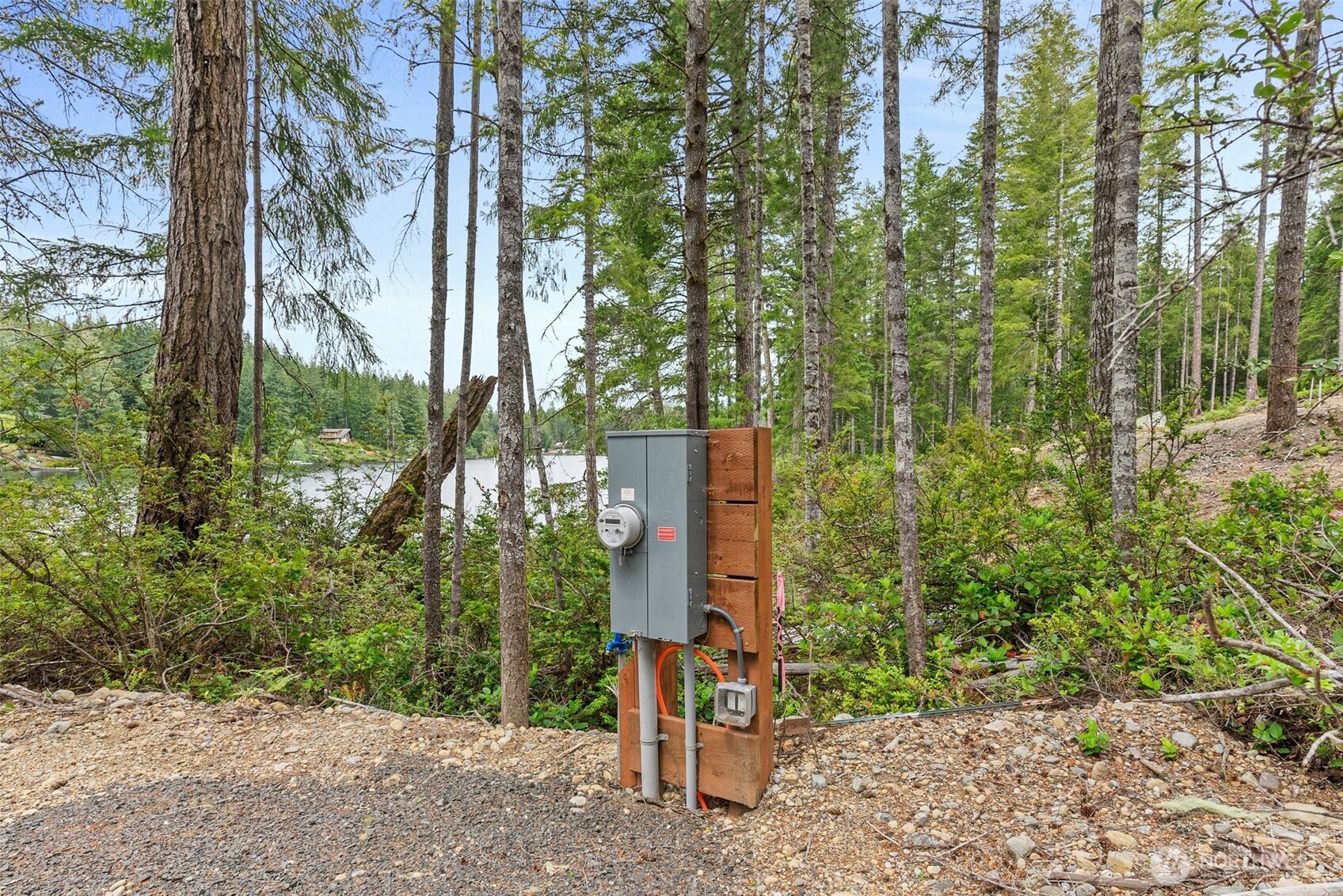 371 NE Tee Lake Road