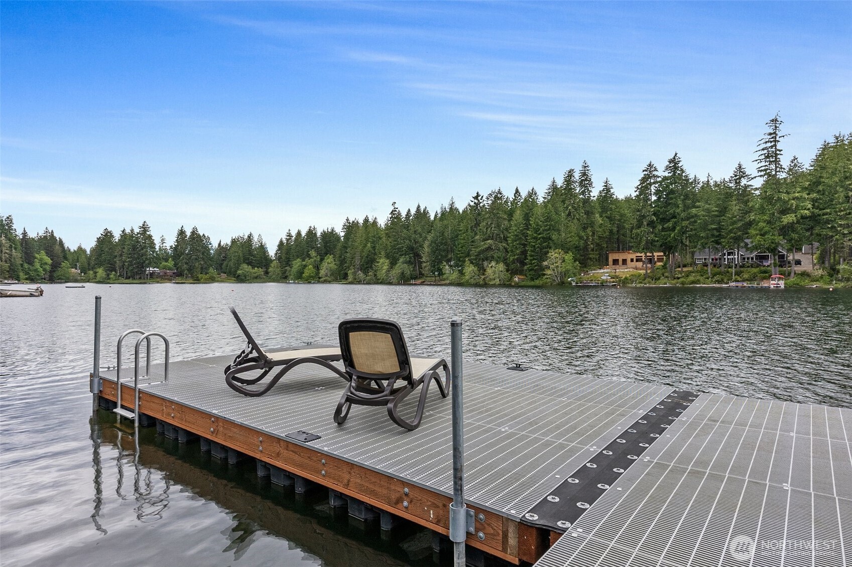 371 NE Tee Lake Road