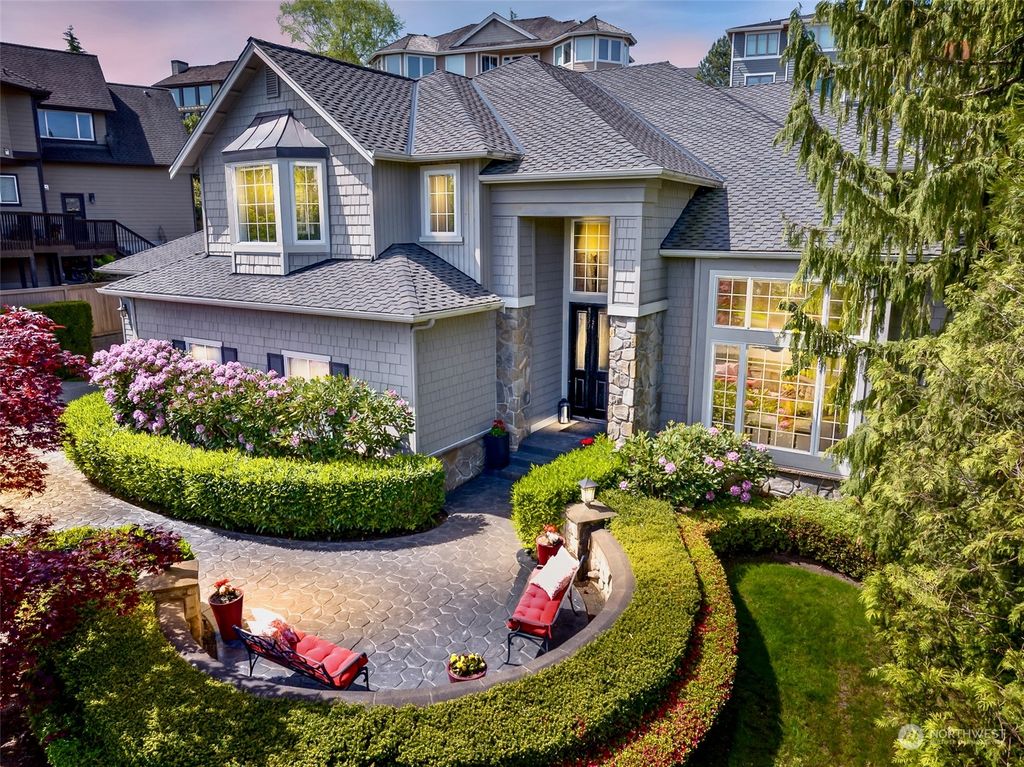 Photo of 7019 Eagle Lake Drive SE, Snoqualmie, WA 98065 (MLS # 2238965)