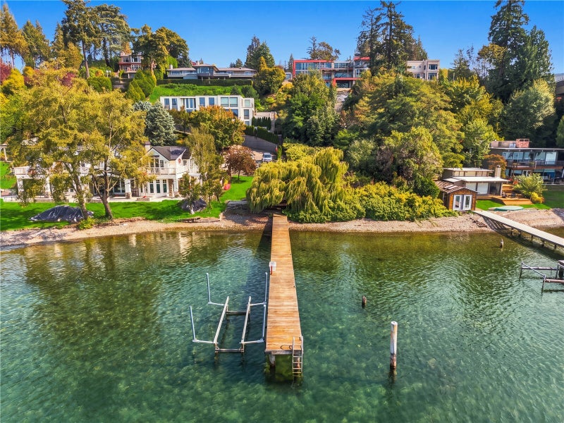 3223 Evergreen Point Road