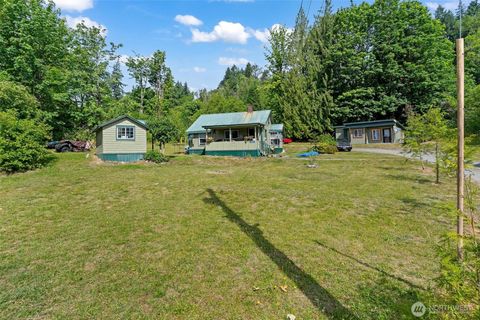 Photo of 45401 Nellie Lane Ln, Concrete, WA 98237 (MLS # 2406425)
