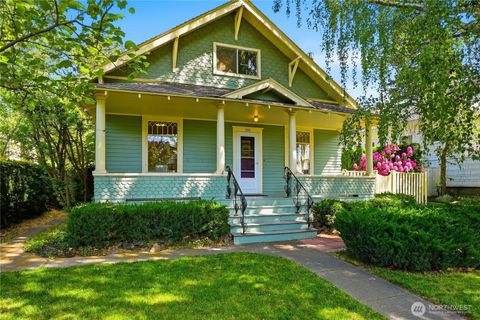 Photo of 809 E 2nd Avenue, Ellensburg, WA 98926 (MLS # 2524287)