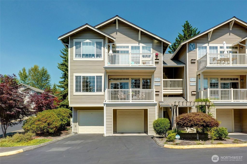 Photo of 18606 NE 57th Street, Redmond, WA 98052 (MLS # 2412473)