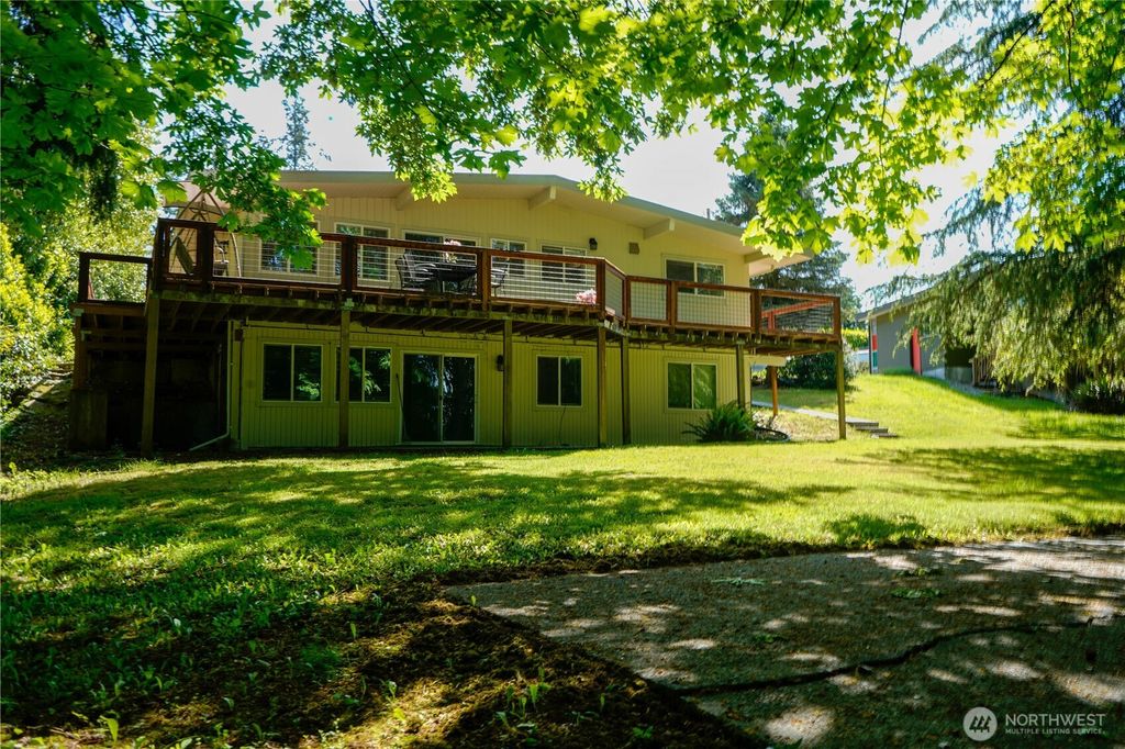 Photo of 1310 Maryland Ave AVE, Everett, WA 98203 (MLS # 2525528)