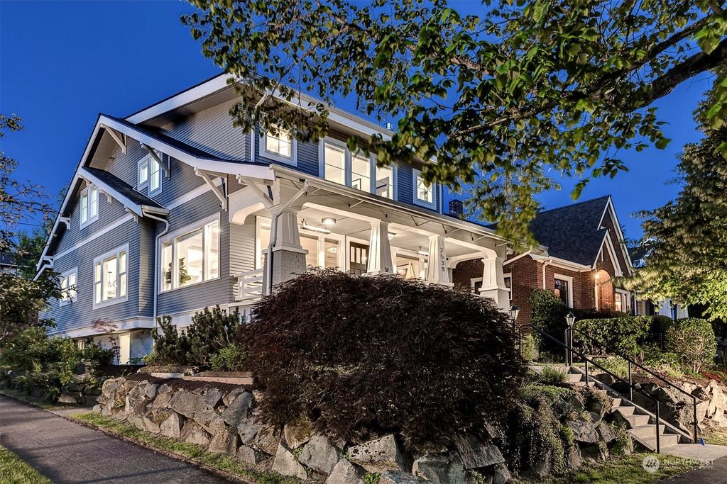 Photo of 2538 10th Avenue W, Seattle, WA 98119 (MLS # 2252900)