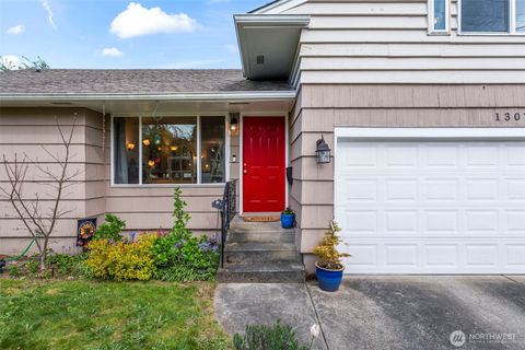 Photo of 1307 N Huson Street, Tacoma, WA 98406 (MLS # 2508844)