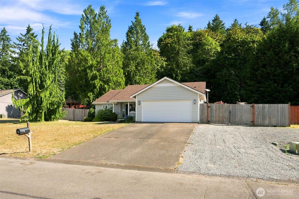 Photo of 914 288th Street Ct E, Roy, WA 98580 (MLS # 2562306)