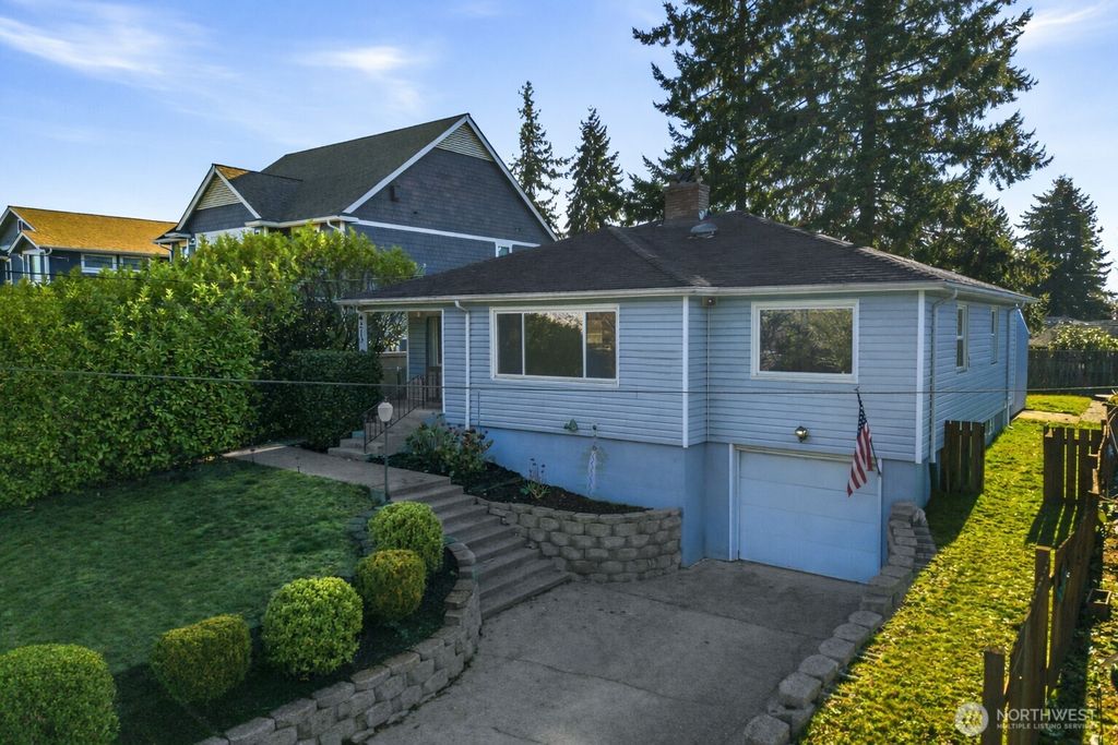 Photo of 4210 N 14th Street, Tacoma, WA 98406 (MLS # 2472072)