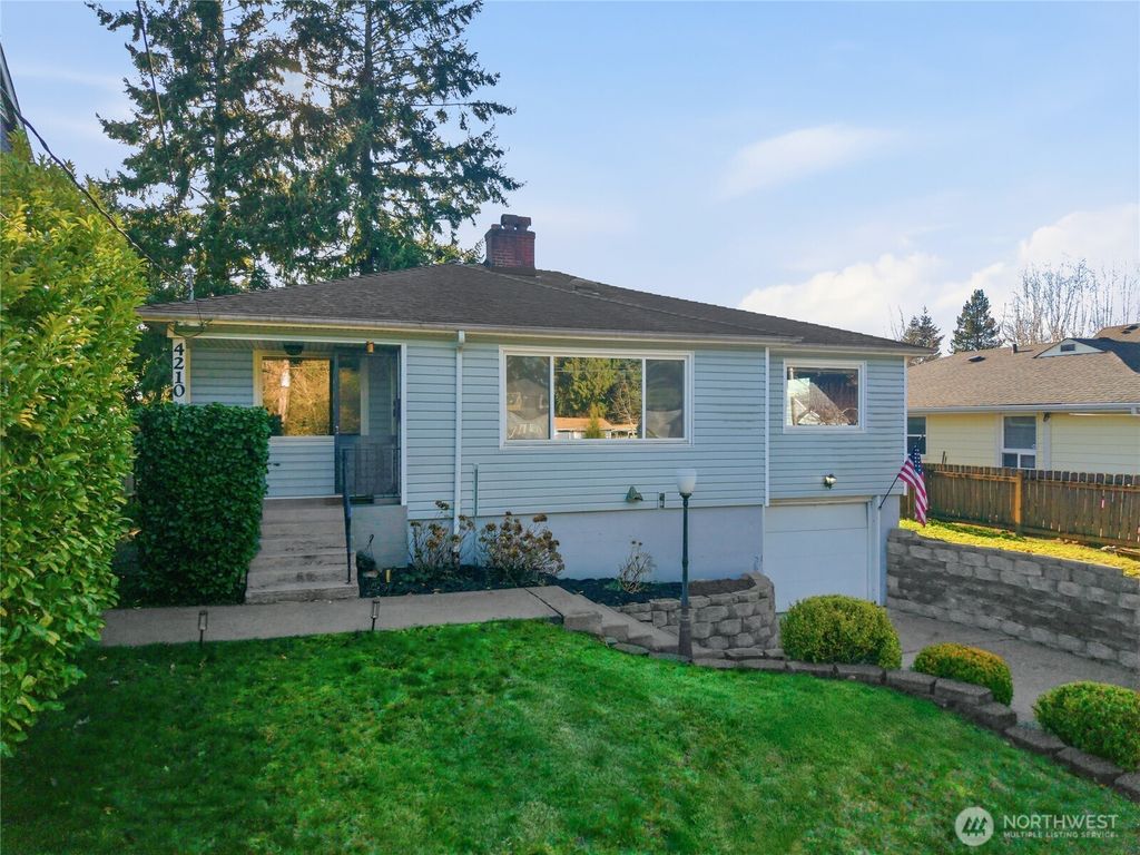 Photo of 4210 N 14th Street, Tacoma, WA 98406 (MLS # 2472072)