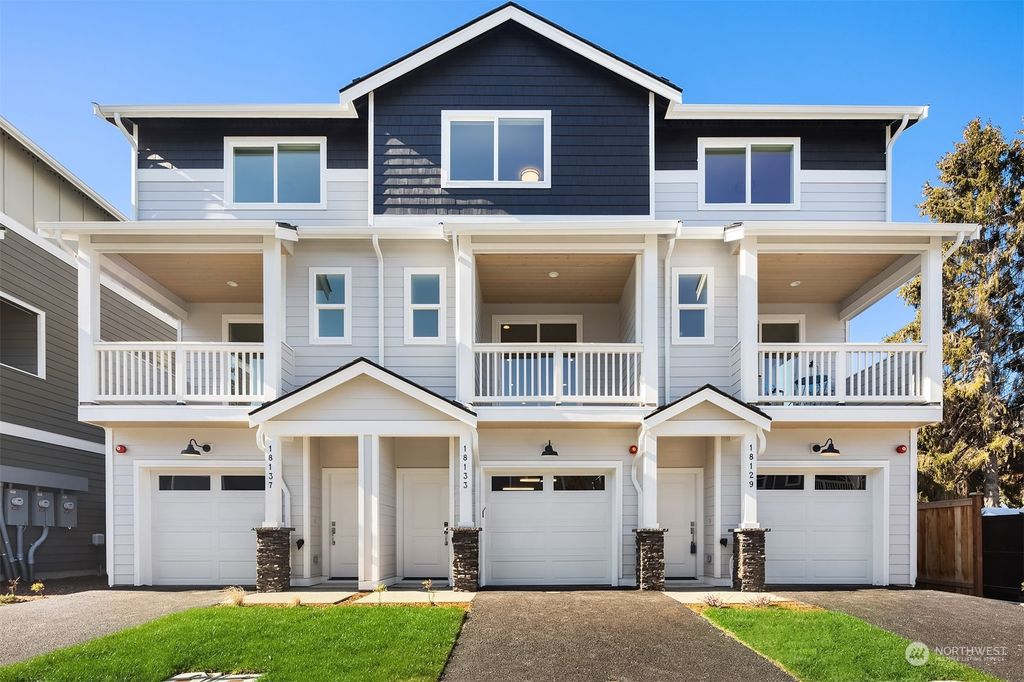 Photo of 18133 1st Place SW #F21, Normandy Park, WA 98166 (MLS # 2041673)