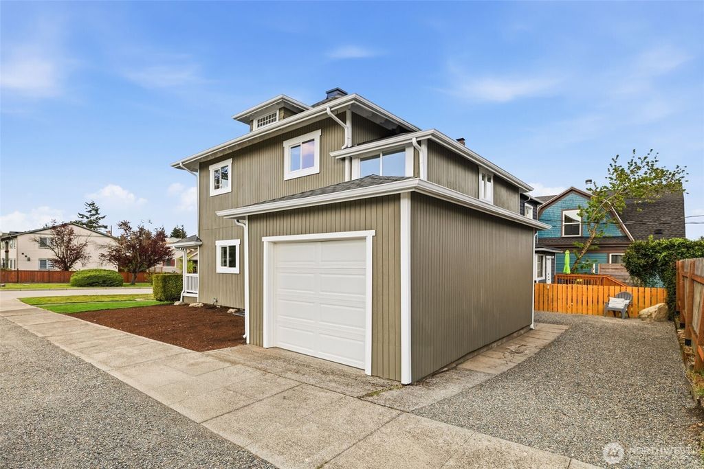 Photo of 424 S Wright Avenue, Tacoma, WA 98418 (MLS # 2513311)