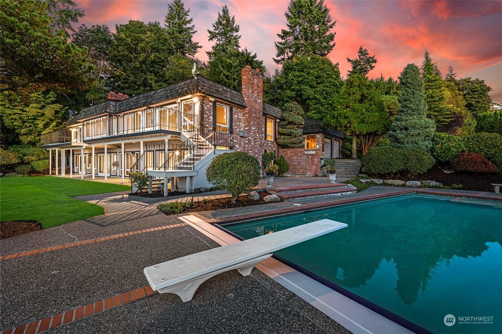 Photo of 6007 91st Place SW, Mukilteo, WA 98275 (MLS # 2171614)