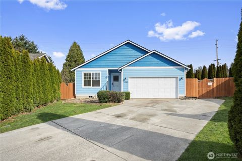 Photo of 1225 Hemlock Place, Mount Vernon, WA 98273 (MLS # 2490713)