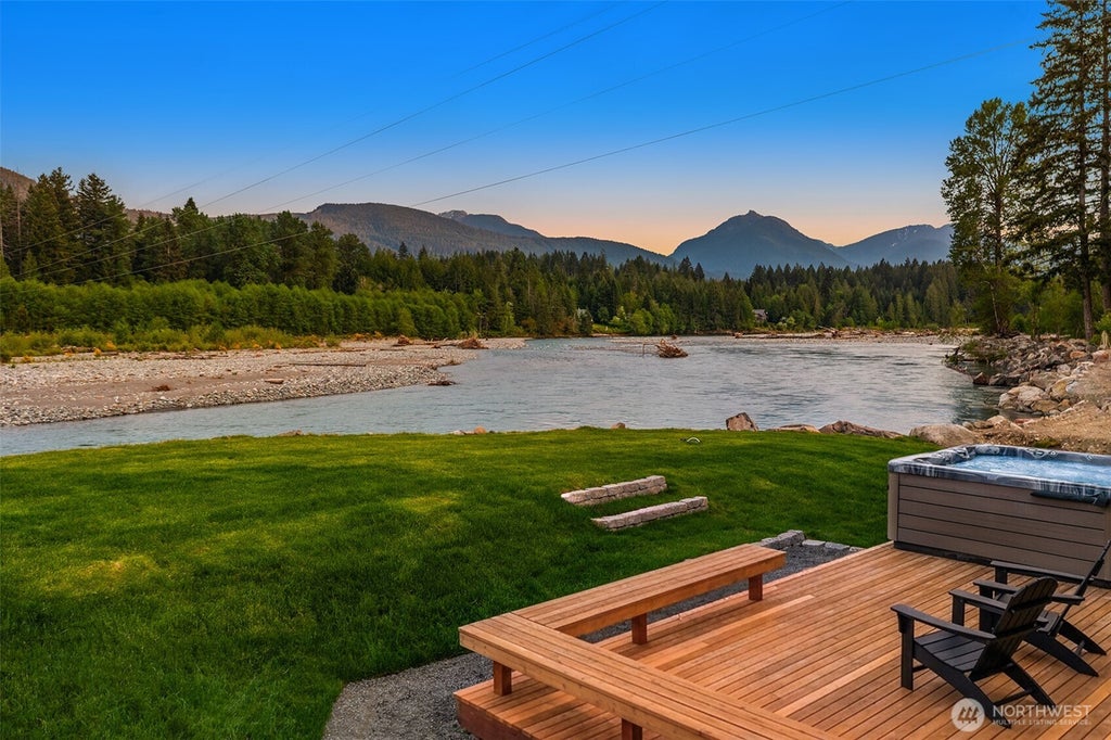 Photo of 132 Slalom Way, Packwood, WA 98361 (MLS # 2582954)