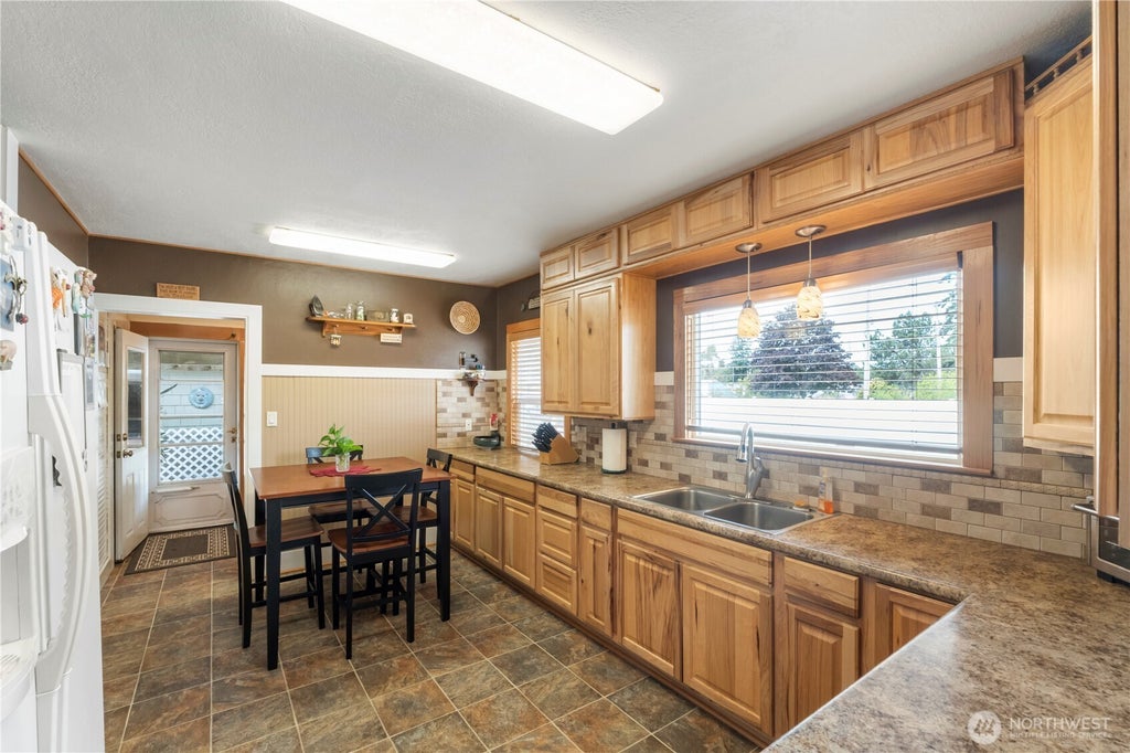 Photo of 20341 Old Highway 99 SW, Centralia, WA 98531 (MLS # 2542070)