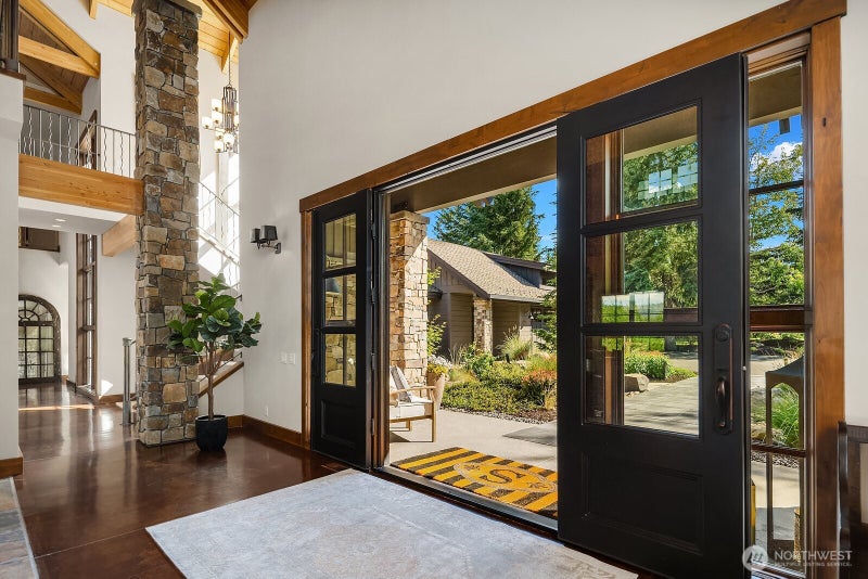 121 Silver Queen Lane