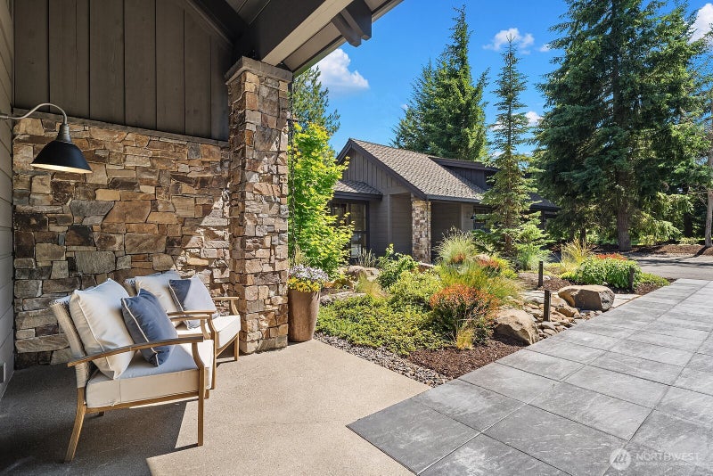 121 Silver Queen Lane