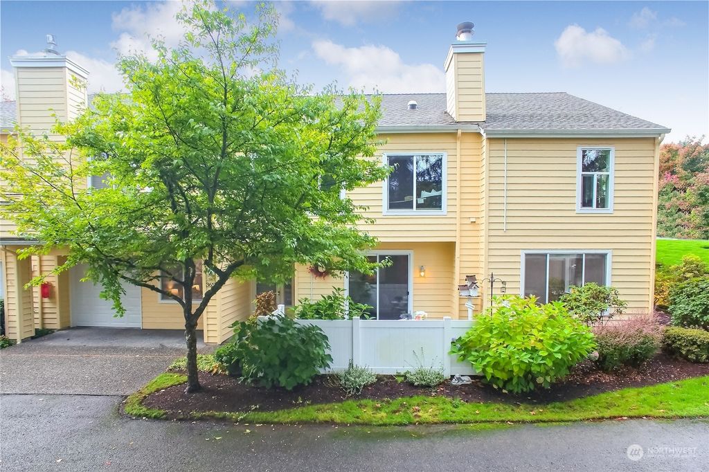 Photo of 3652 225th Place SE, Issaquah, WA 98029 (MLS # 2173460)