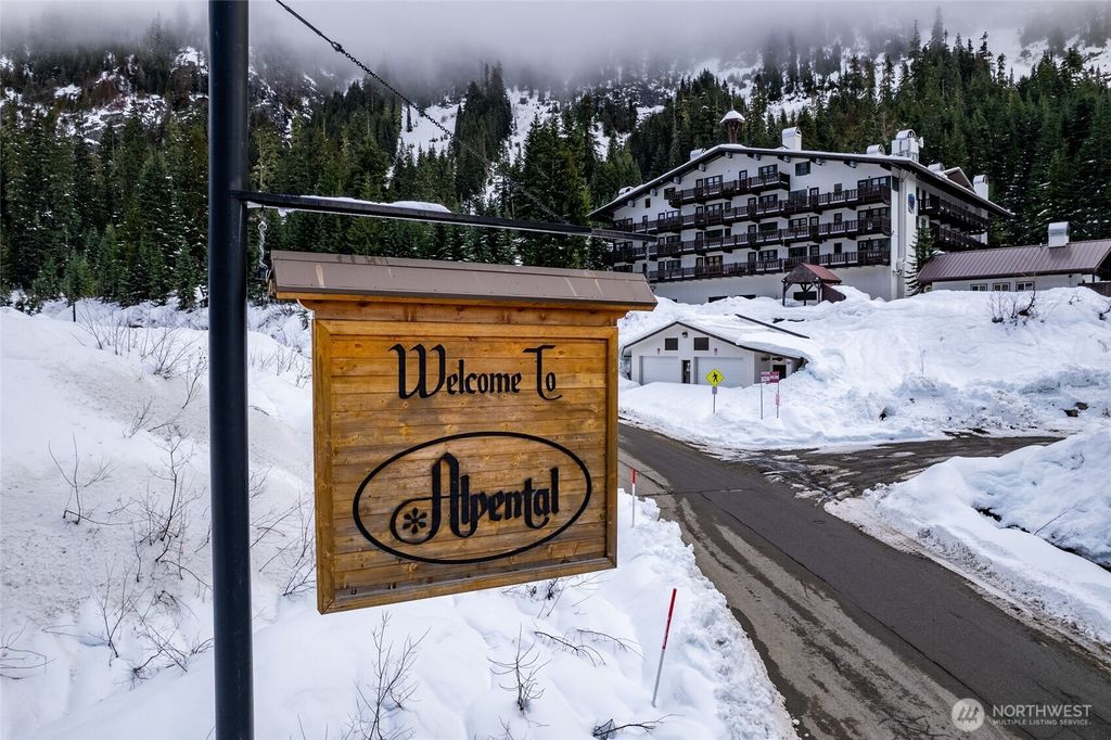 Photo of 16 Ober Straase, Snoqualmie Pass, WA 98068 (MLS # 2409778)