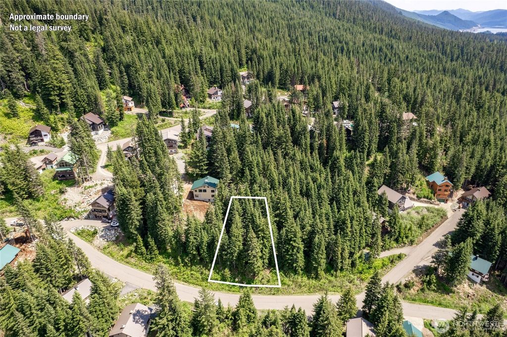 Photo of 16 Ober Straase, Snoqualmie Pass, WA 98068 (MLS # 2409778)