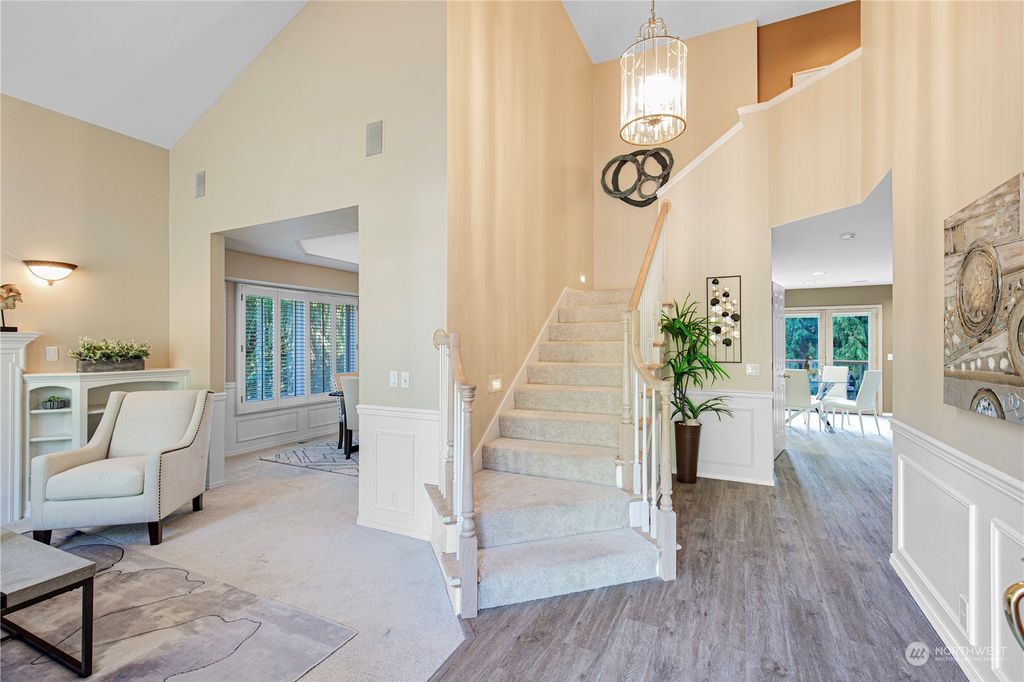 Photo of 9000 45th Avenue NE, Seattle, WA 98115 (MLS # 2002800)