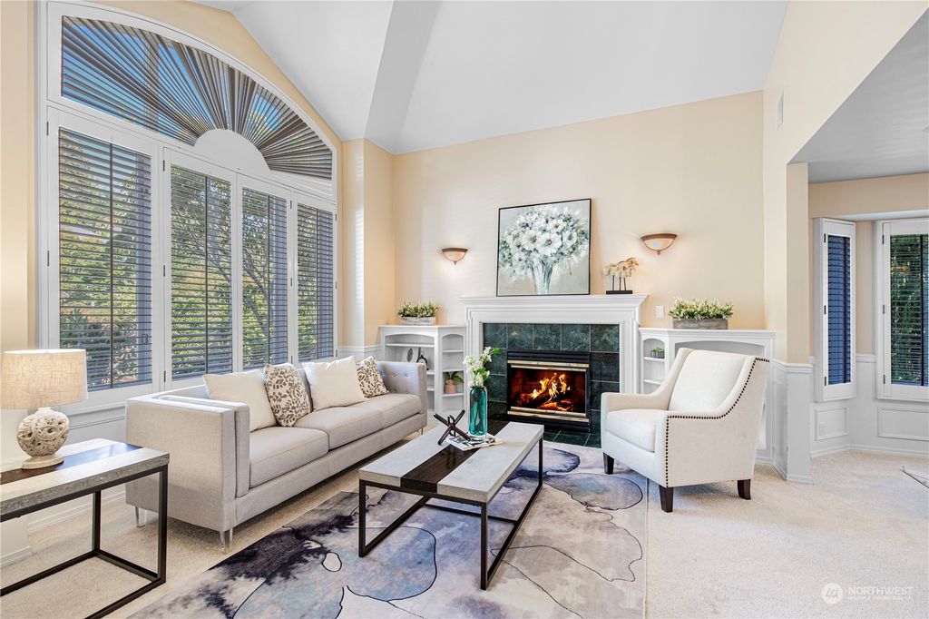 Photo of 9000 45th Avenue NE, Seattle, WA 98115 (MLS # 2002800)