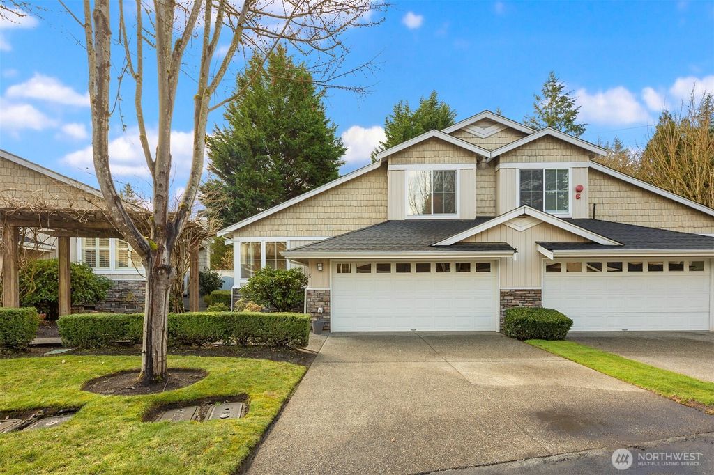 Photo of 120 Newport Way NW #15, Issaquah, WA 98027 (MLS # 2341852)