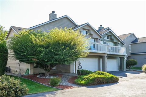 Photo of 203 Parkway Drive, Manson, WA 98831 (MLS # 2484810)