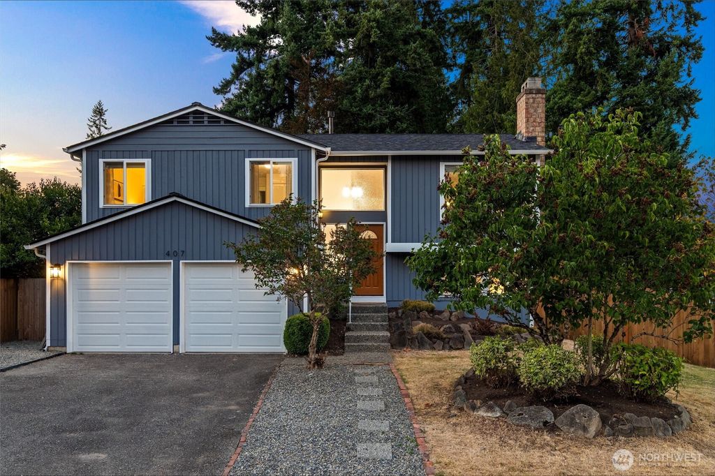 Photo of 407 224th Street SW, Bothell, WA 98021 (MLS # 2433632)