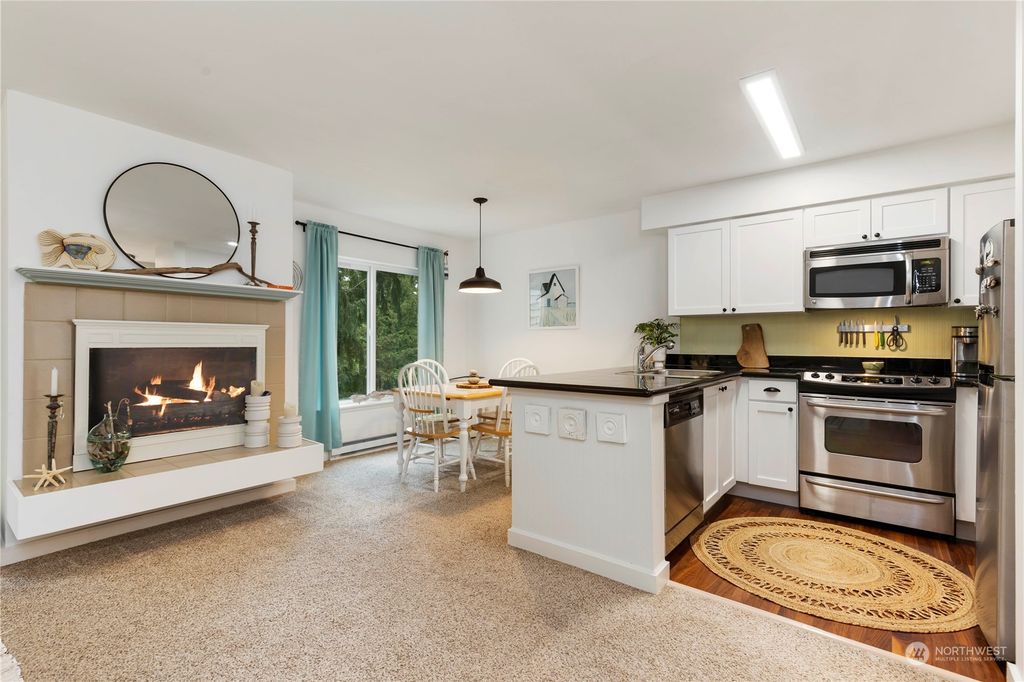 Photo of 12303 Harbour Pointe Boulevard #DD203, Mukilteo, WA 98275 (MLS # 2240068)