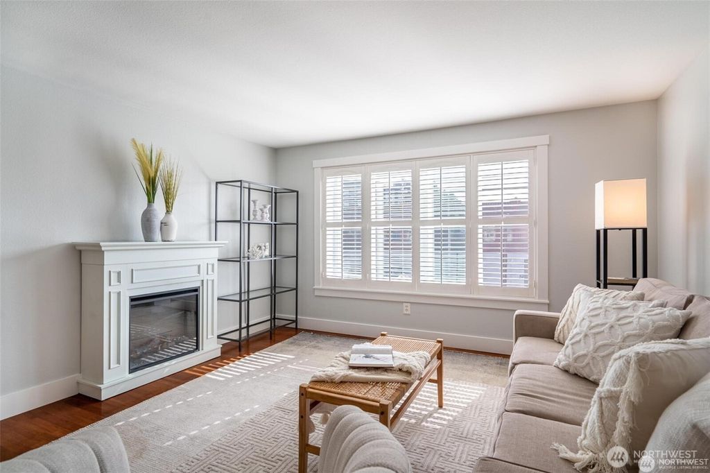 Photo of 25 N Broadway Street #301, Tacoma, WA 98403 (MLS # 2474662)