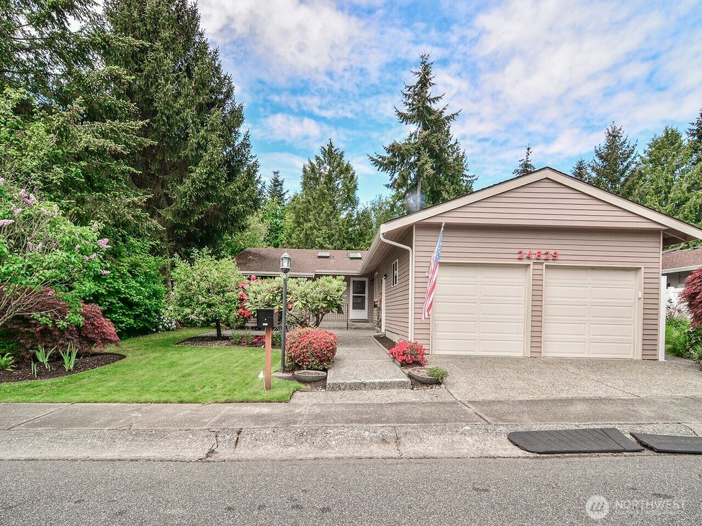 Photo of 24829 11th Avenue S, Des Moines, WA 98198 (MLS # 2376394)
