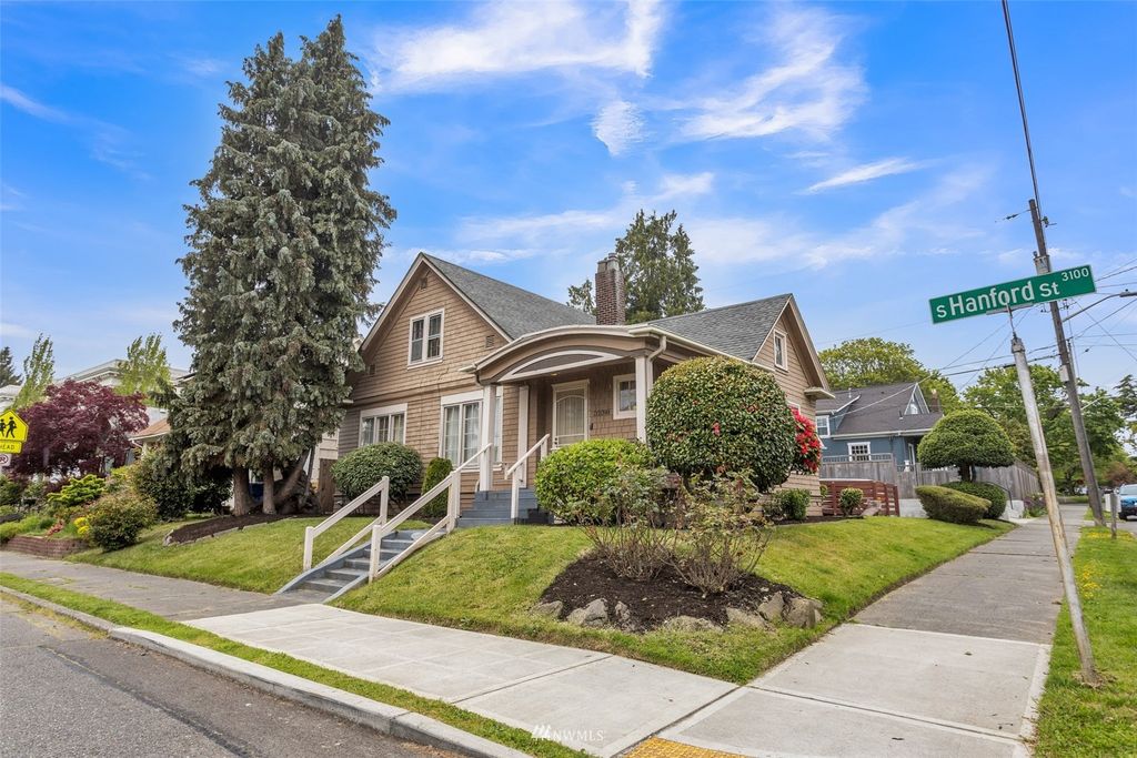 Photo of 3230 S Hanford Street, Seattle, WA 98144 (MLS # 1941363)