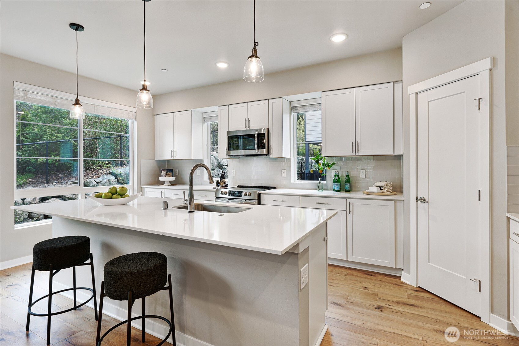 6633 NE 188th Court 6