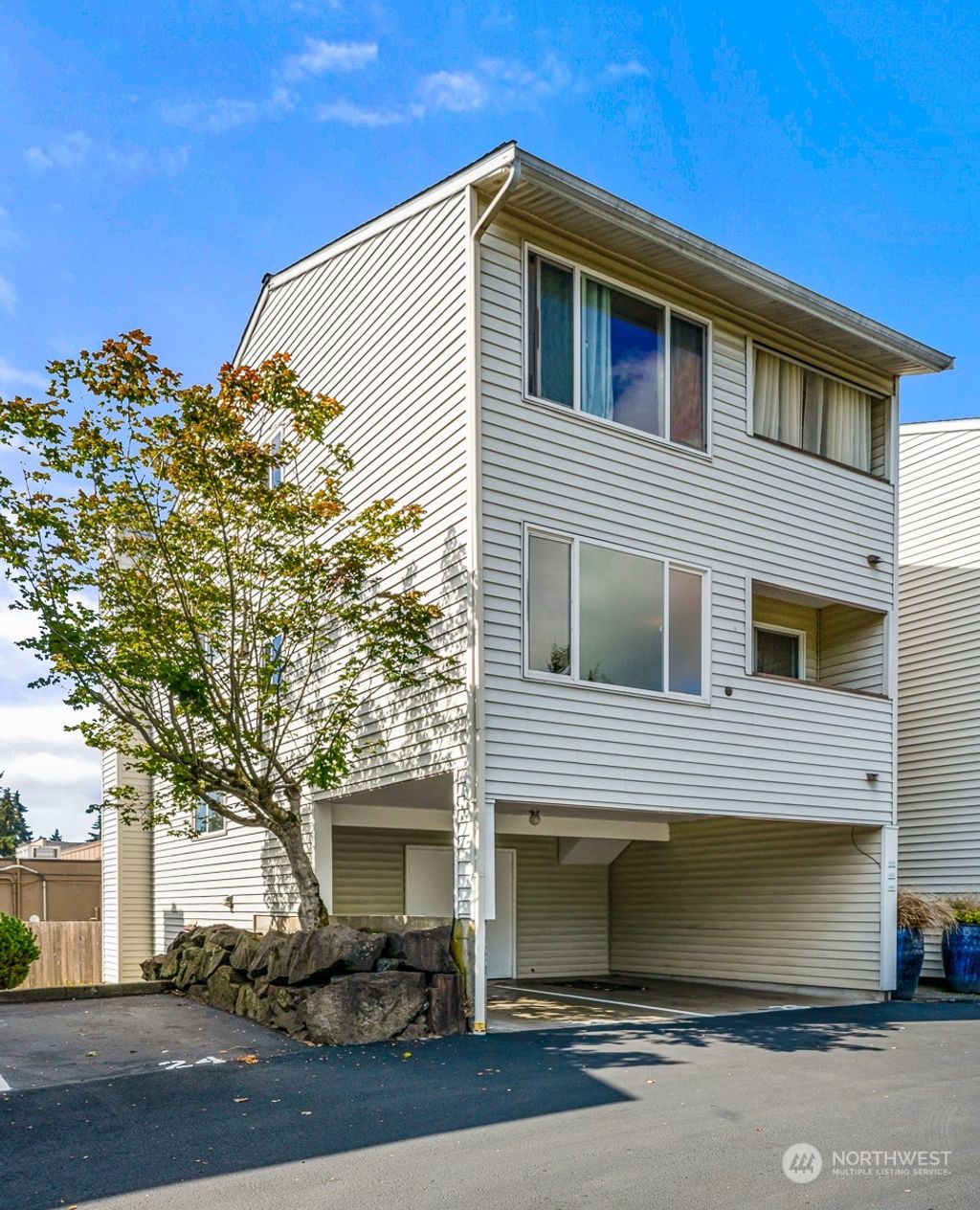 Photo of 20301 19th Avenue NE #611, Shoreline, WA 98155 (MLS # 2294539)