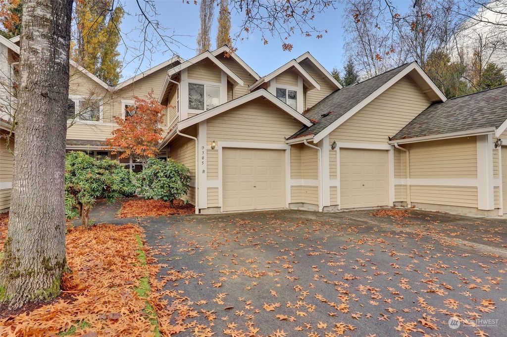 Photo of 9305 156th Place NE, Redmond, WA 98052 (MLS # 2329129)